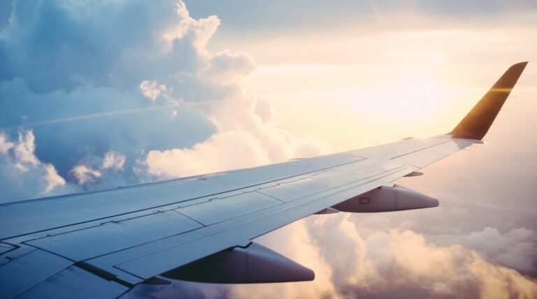 Enterprises Can Learn from Airline Industry Infrastructure Woes